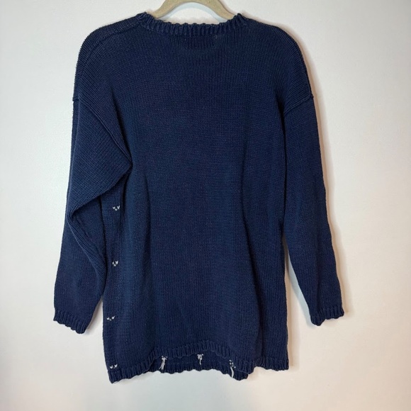 Vintage 90s Old Fashioned Christmas Tree Through Window Sweater - Picture 4 of 4